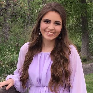 Meet your Posher, Haylee