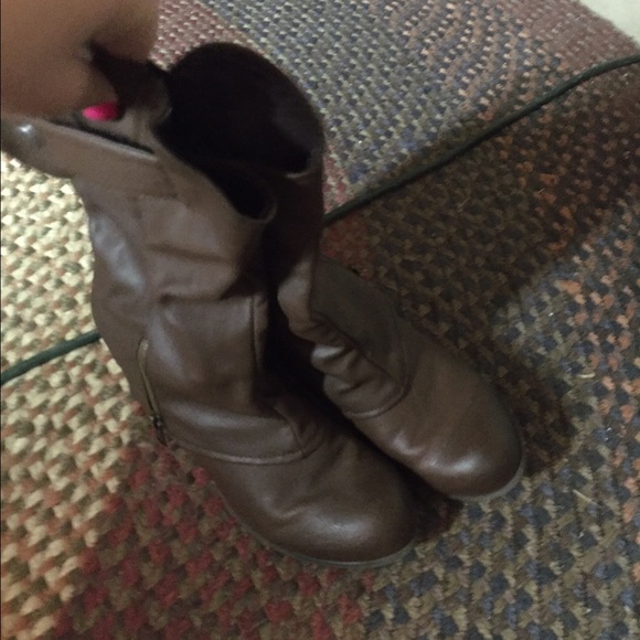 Maurices cowboy style boots