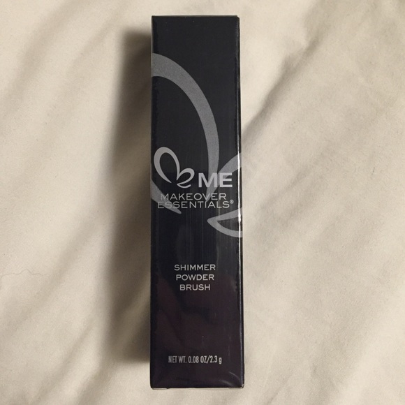 Shimmer Powder Brush *Brand new*