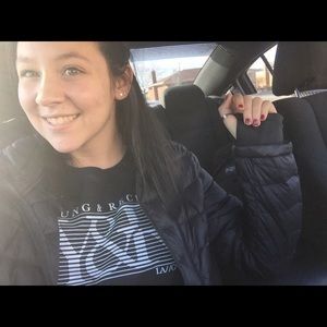 Meet your Posher, Caroline