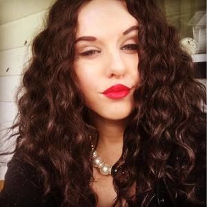 Meet your Posher, Traci