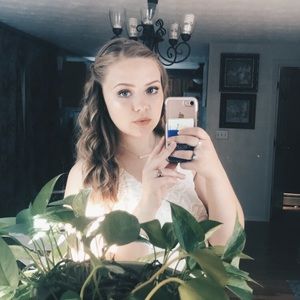 Meet your Posher, Pinky