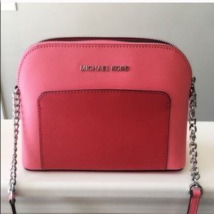 🚫🚫SOLD🚫Michael kors two tone Cindy crossbody