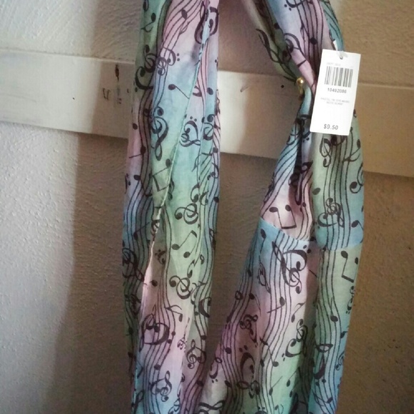Music note infinity scarf