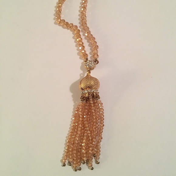 Jewelry - 💕💋 Gold Tassel Necklace