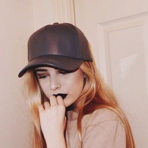 BRAND NEW GREY LEATHER CAP