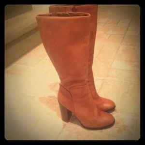 SEXY Leather Boots!!