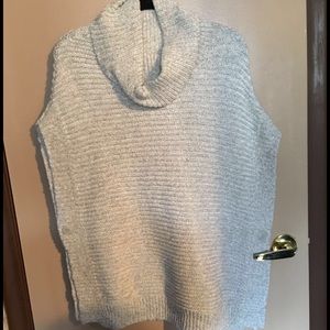 Ladies sleeveless sweater poncho!!