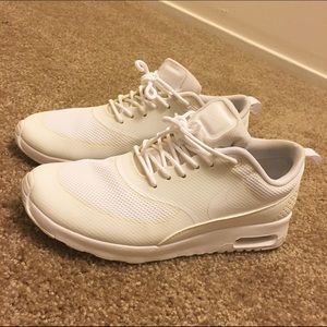 White Nike Air Max Thea 7.5