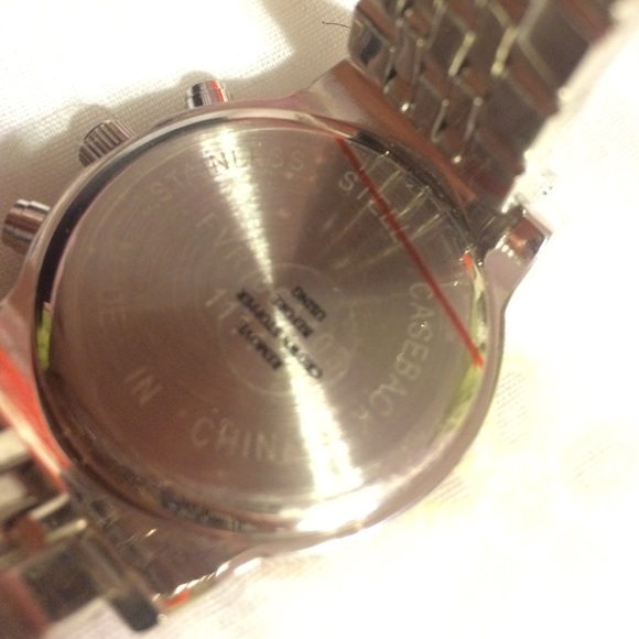 FOREVER 21 BRAND NEW Silver/Rose Gold Watch - Picture 3 of 4