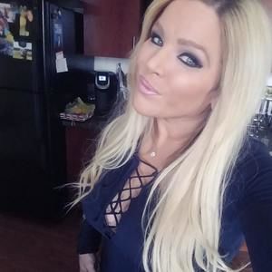 Meet your Posher, Sharlene