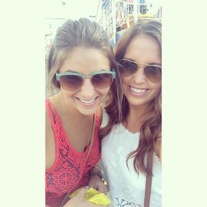 Meet your Posher, Debbie