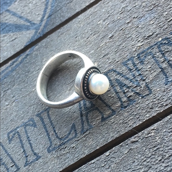 James Avery vintage Pearl Ring
