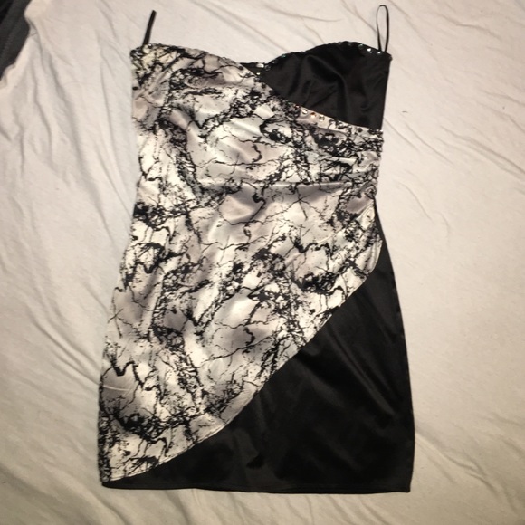Strapless dress