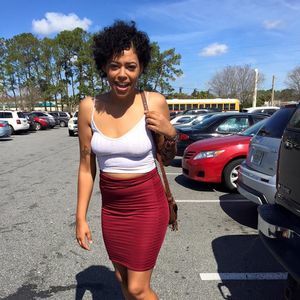 Meet your Posher, Mesha