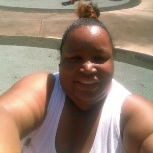 Meet your Posher, Connie