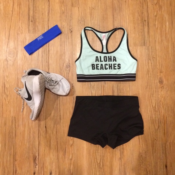 PINK Victoria's Secret Other - Pink Sports Bra