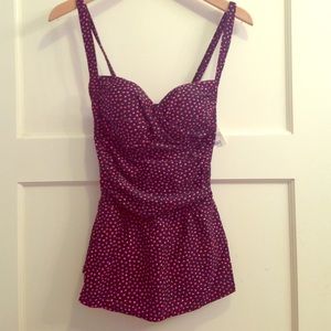 Shore shapes skirted bathing suit