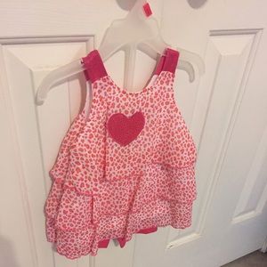 Girl outfit, size 2T. New with tags!!