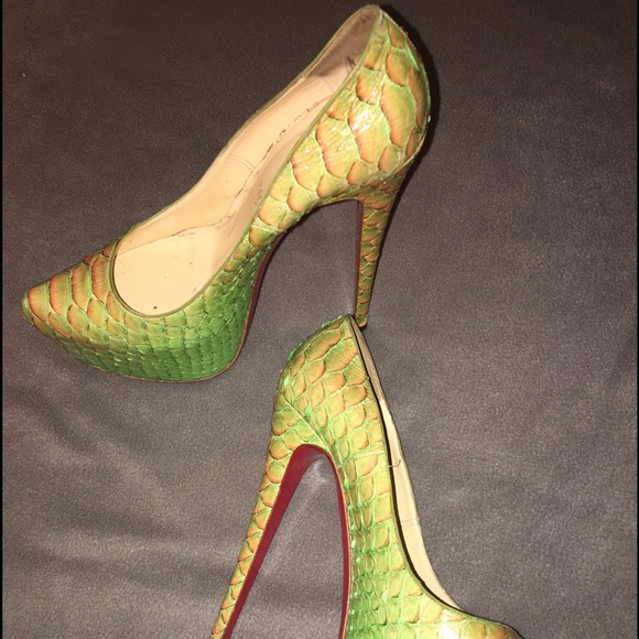 Christian Louboutin Daffodile Green Python Pump - Picture 1 of 4