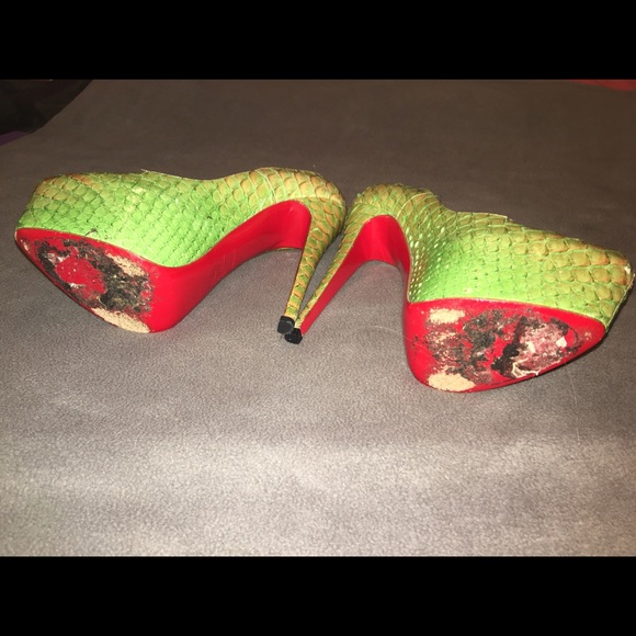 Christian Louboutin Daffodile Green Python Pump - image 3
