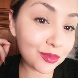 Meet your Posher, Sabrina