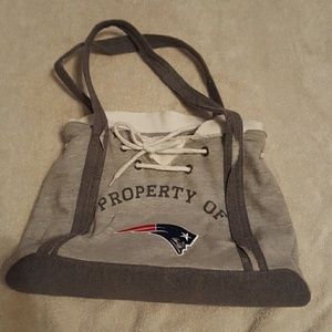 Patriots purse