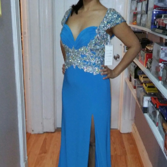 Elegant gown prom dress turquoise