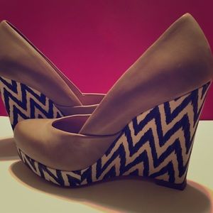 Ella Moss 'Evelyn' Wedges - size 7.5