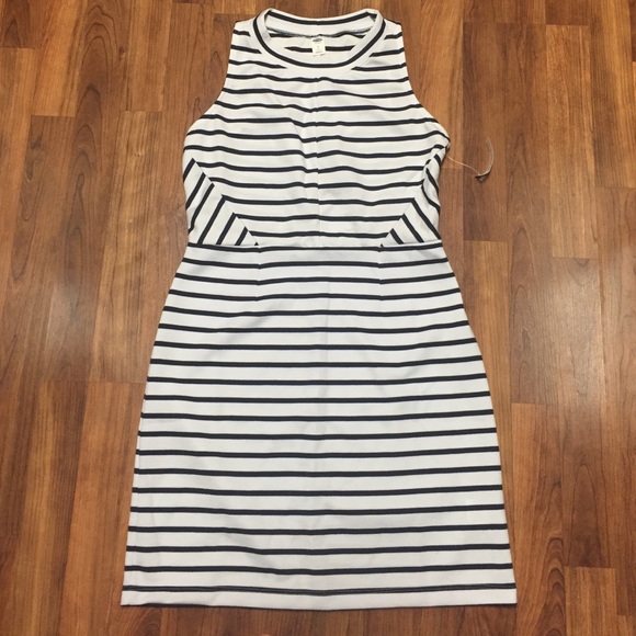 Old Navy Dresses & Skirts - FIRM PRICE New w Tags Old Navy White & Navy Sheath