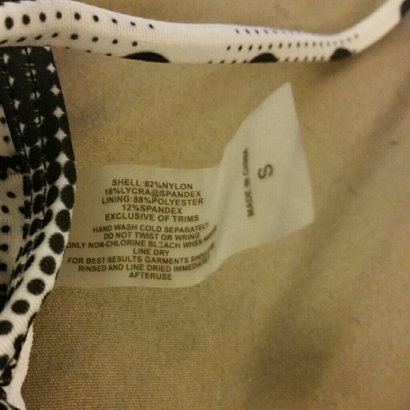 🎉SOLD🎉 Black and white bathing suit - size small - Picture 3 of 4