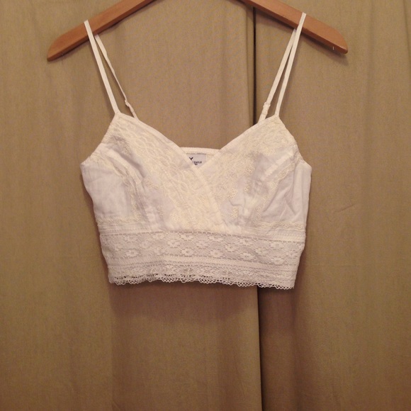 A&E lace crop top