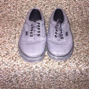 Gray vans. Super cute