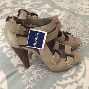 Guess heels 😍