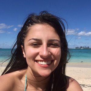 Meet your Posher, Caroline