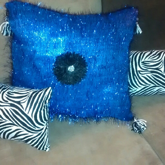 Pillow sets - Picture 1 of 1