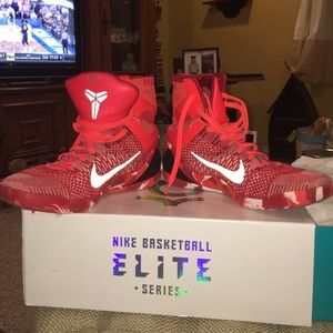 Kobe 9 Christmas