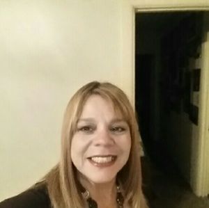 Meet your Posher, Lorraine