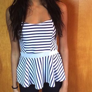 Super cute strapless top small
