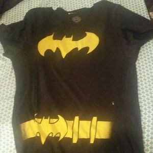 Batman logo tee