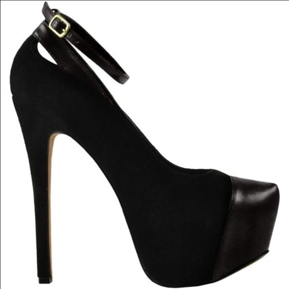Bakers H by Halston Black Ankle Strap Heels