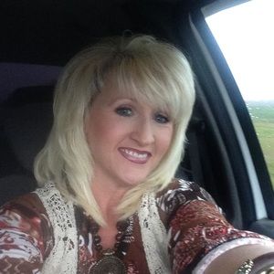 Meet your Posher, Tonia