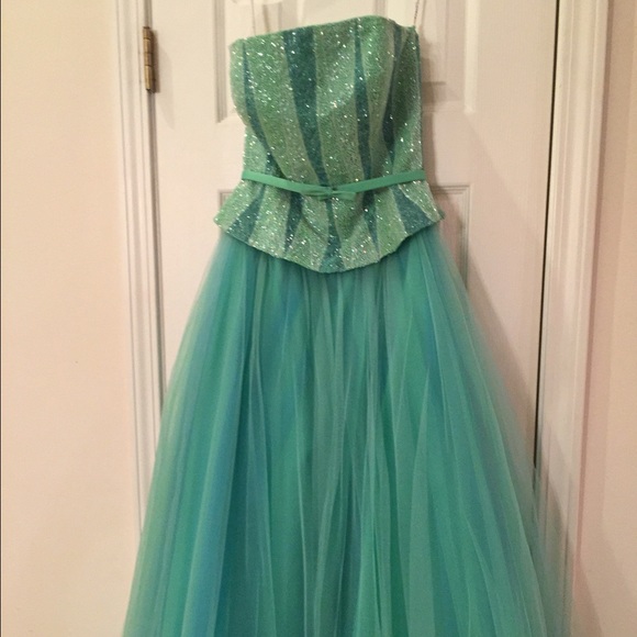 Strapless Prom/Pageant Gown