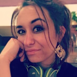 Meet your Posher, Cassia