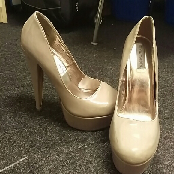 Steve Madden nude 6' platform heels