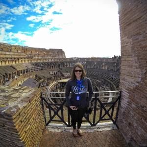 Meet your Posher, Julia