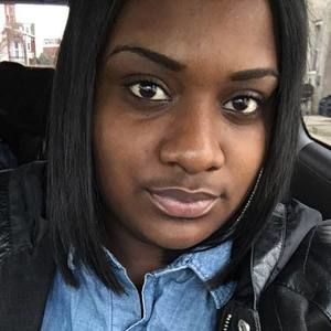 Meet your Posher, Raquel