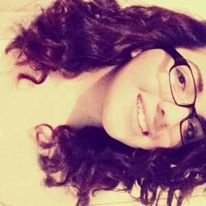 Meet your Posher, Anissa