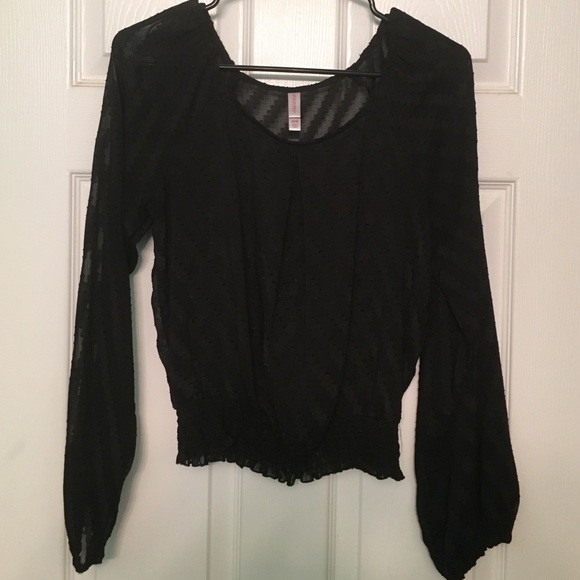 Women's black crop top