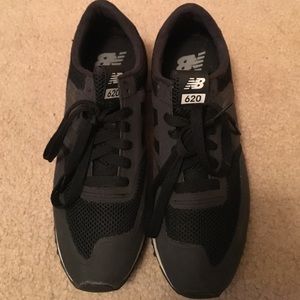 Black new balance shoes